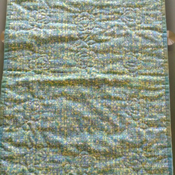 Quilted Star Pattern Handmade Table Runner 42 1/2" x 15 3/4" Rectangle Table Top - Picture 13 of 13